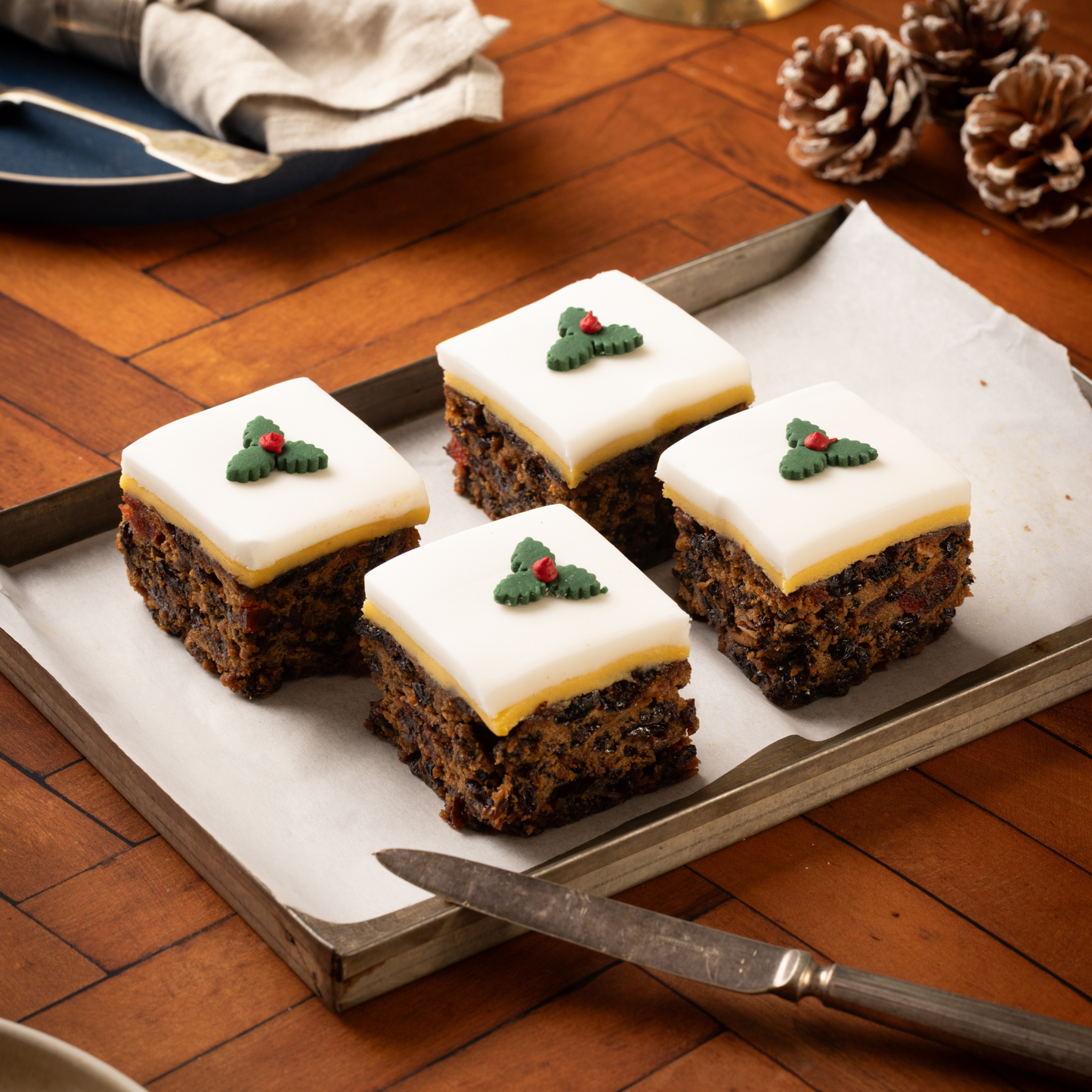 Mini Christmas Cakes